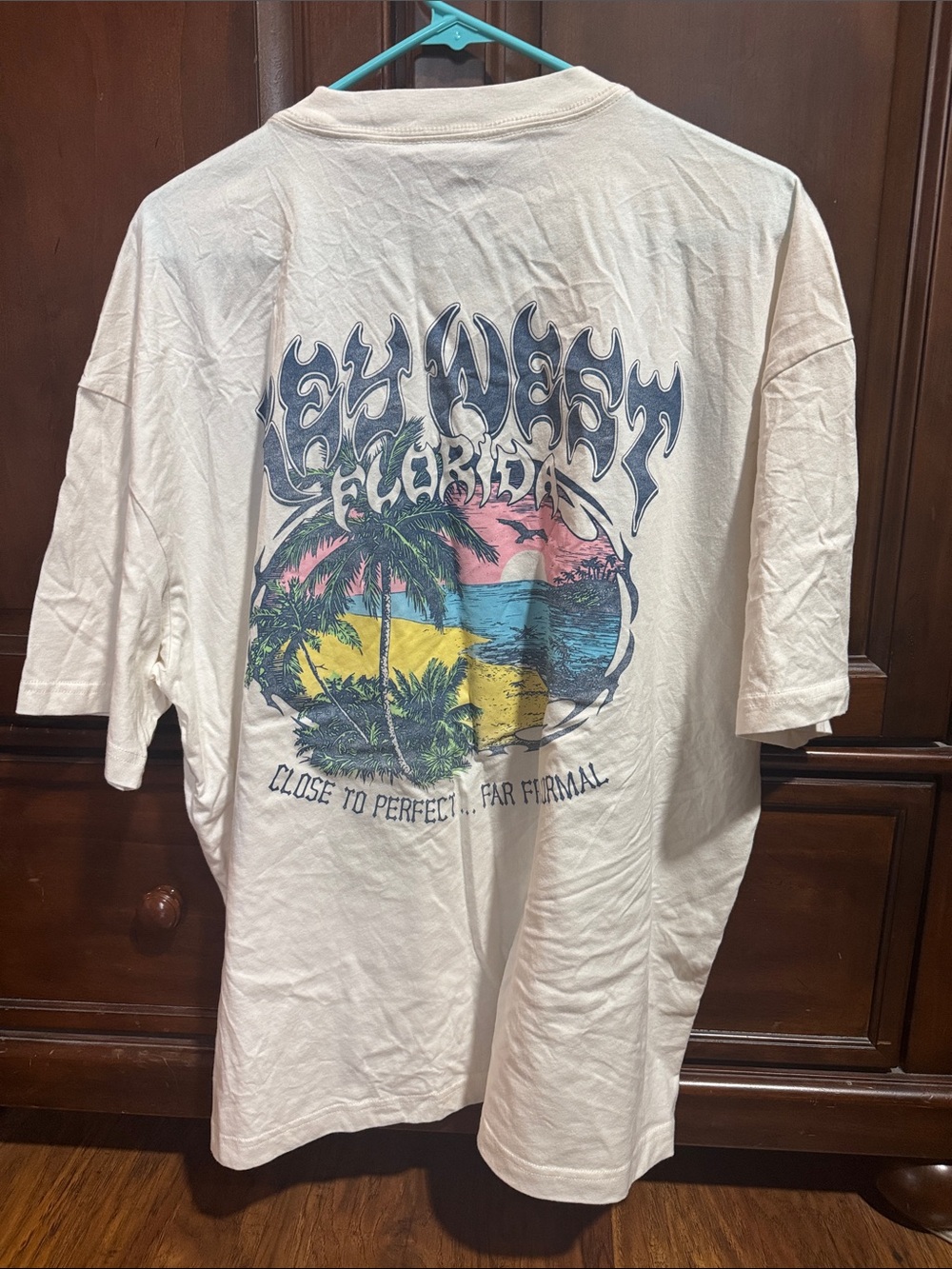Hollister Men’s Graphic Tee - Cream Beach Key West XL NWT